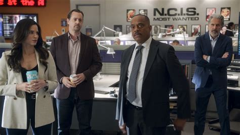 When Does NCIS Premiere: A Dive into the World of Crime and Drama